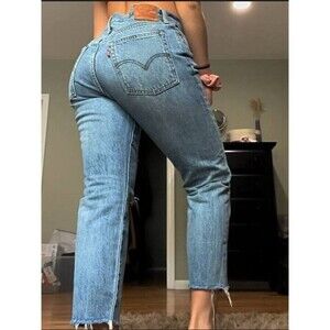 Rare Levi’s White Oak Cone Denim Jeans Women's Sz 25 Raw Hem High-Rise ButtonFly